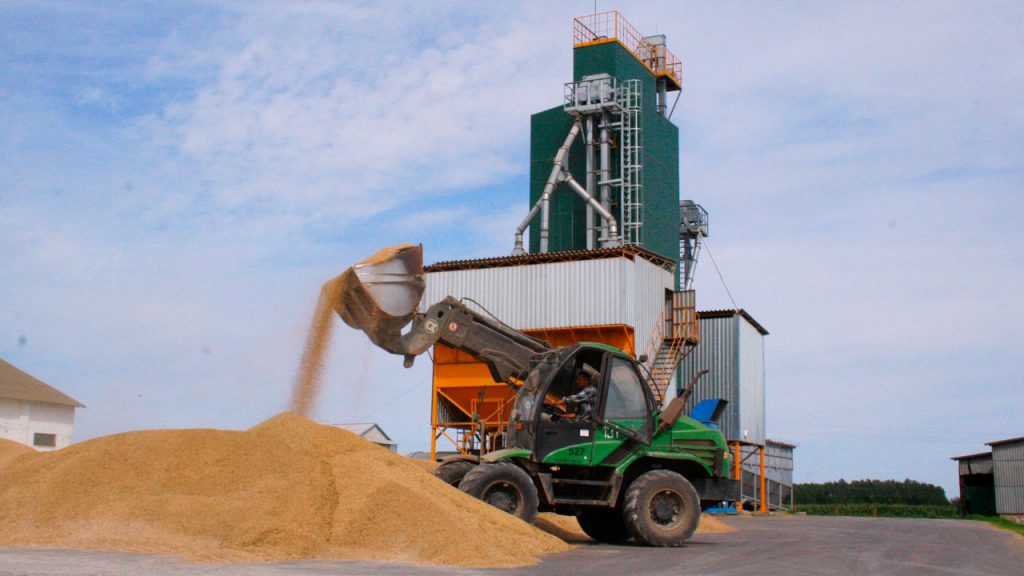 Погрузчик универсальный с телескопической стрелой Амкодор 527